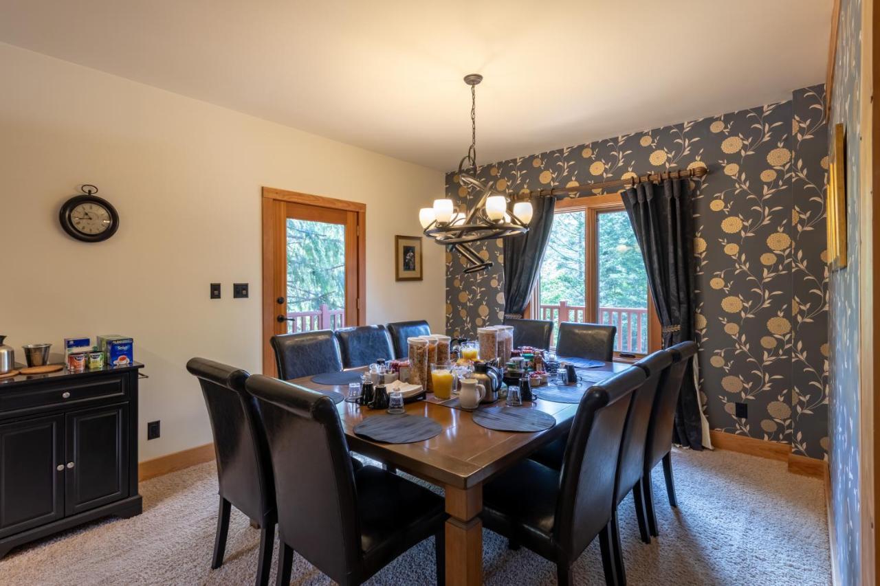 Canyon Ridge Lodge Голден Экстерьер фото