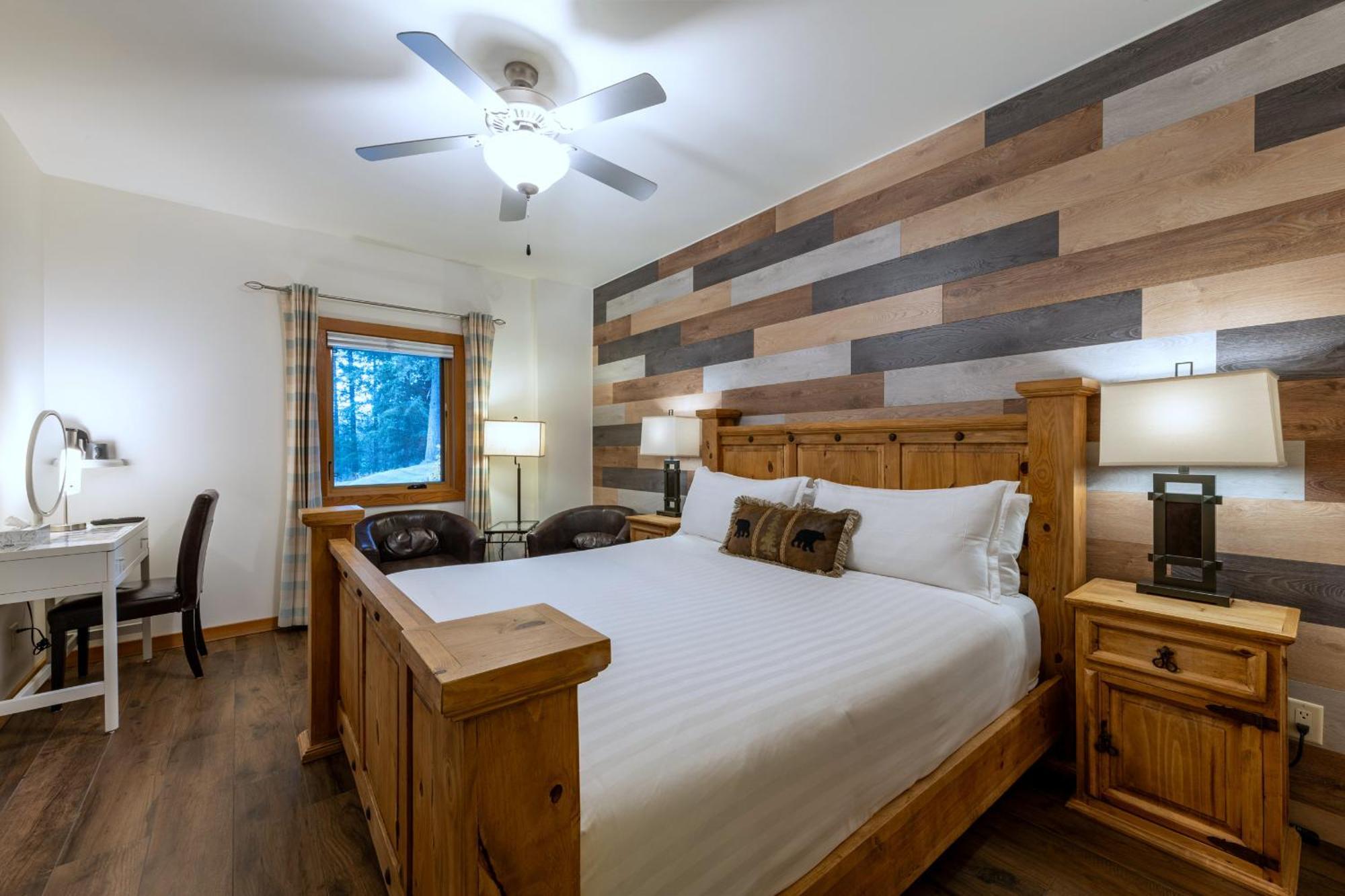 Canyon Ridge Lodge Голден Экстерьер фото